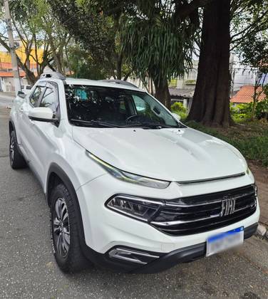 FIAT TORO 2.0 16V TURBO DIESEL FREEDOM 4WD AT9 FIAT TORO 2.0 16V TURBO DIESEL FREEDOM 4WD AT9